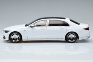 Mercedes Maybach S600 W222 V12 Biturbo Diamond Vit Almost Real 1:18 820116 Metall — bild 4 av 11