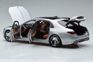 Mercedes Maybach S600 W222 V12 Biturbo Hightech Silver Almost Real 1:18 820118 Metall — bild 8 av 12