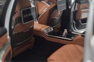 Mercedes Maybach S600 W222 V12 Biturbo Hightech Silver Almost Real 1:18 820118 Metall — bild 9 av 12