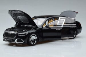 Mercedes Maybach S600 W222 V12 Biturbo Obsidian Svart Almost Real 1:18 820115 Metall — bild 2 av 11