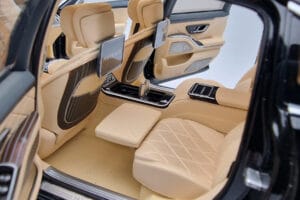 Mercedes Maybach S600 W222 V12 Biturbo Obsidian Svart Almost Real 1:18 820115 Metall — bild 9 av 11