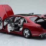 Mercedes Maybach S600 W222 V12 Biturbo Patagonia Röd Almost Real 1:18 - image 5 of 10
