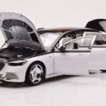 Mercedes Maybach S680 W223 Obsidian Svart Diamond Vit Almost Real 1:18 - image 2 of 7