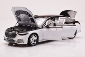 Mercedes Maybach S680 W223 Obsidian Svart Diamond Vit Almost Real 1:18 820121 Metall — bild 2 av 7