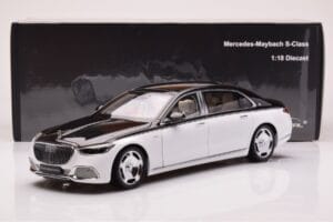 Mercedes Maybach S680 W223 Obsidian Svart Diamond Vit Almost Real 1:18 820121 Metall — bild 7 av 7