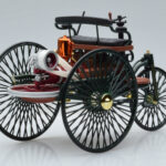 Mercedes Patent Motorwagen Grön Norev 1:18 - image 2 of 6