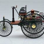 Mercedes Patent Motorwagen Grön Norev 1:18 - image 3 of 6