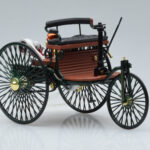 Mercedes Patent Motorwagen Grön Norev 1:18 - image 4 of 6