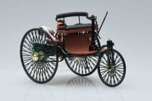 Mercedes Patent Motorwagen Grön Norev 1:18 183701 Metall — bild 4 av 6