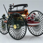 Mercedes Patent Motorwagen Grön Norev 1:18 - image 5 of 6
