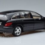 Mercedes R-Class W251 Obsidian Svart Minichamps 1:18 B66962325 Metall - image 3 of 7