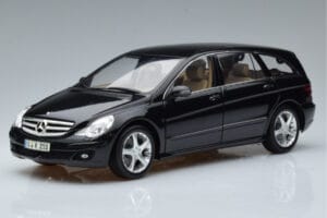 Mercedes R-Class W251 Obsidian Svart Minichamps 1:18 B66962325 Metall