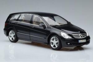 Mercedes R-Class W251 Obsidian Svart Minichamps 1:18 B66962325 Metall — bild 5 av 7