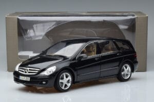 Mercedes R-Class W251 Obsidian Svart Minichamps 1:18 B66962325 Metall — bild 7 av 7