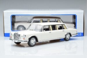 Mercedes S-Class 600 W100 LWB Pullman Vit MCG 1:18 MCG18188 Metall — bild 6 av 6