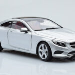 Mercedes S-Class W222 Iridium Silver Norev 1:18 - image 6 of 8