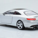 Mercedes S-Class W222 Iridium Silver Norev 1:18 - image 7 of 8
