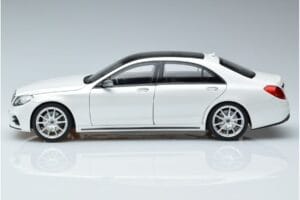 Mercedes S-Class W222 AMG Line Norev 1:18 183792 Metall — bild 4 av 7