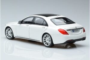 Mercedes S-Class W222 AMG Line Norev 1:18 183792 Metall — bild 6 av 7