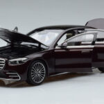 Mercedes S-Class W223 AMG Line Röd Norev 1:18 - image 2 of 8