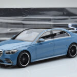 Mercedes S-Class W223 Vintage Blå Norev 1:18 - image 7 of 7