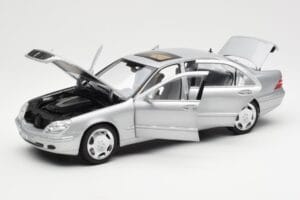 Mercedes S600 W220 Silver Metallic Norev 1:18 183810 Metall — bild 2 av 8