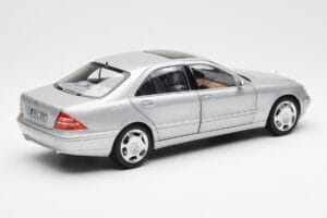 Mercedes S600 W220 Silver Metallic Norev 1:18 183810 Metall — bild 3 av 8