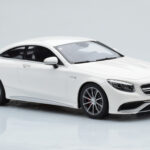 Mercedes AMG S63 C217 Coupe Vit GT Spirit 1:18 - image 4 of 6