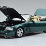 Mercedes SL500 R129 Grön Metallic Norev 1:18 183753 Metall - image 2 of 8