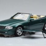 Mercedes SL500 R129 Grön Metallic Norev 1:18 183753 Metall - image 3 of 8