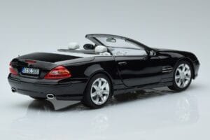 Mercedes SL500 R230 Svart Norev 1:18 183840 Metall — bild 3 av 8