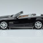 Mercedes SL500 R230 Svart Norev 1:18 183840 Metall - image 4 of 8
