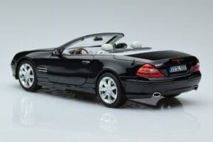 Mercedes SL500 R230 Svart Norev 1:18 183840 Metall — bild 6 av 8