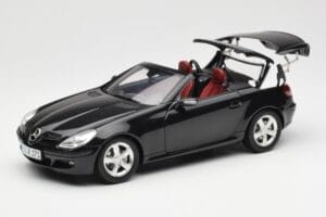 Mercedes SLK R171 Obsidian Svart Metallic Minichamps 1:18 B66962319 Metall — bild 2 av 9