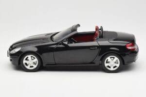 Mercedes SLK R171 Obsidian Svart Metallic Minichamps 1:18 B66962319 Metall — bild 5 av 9