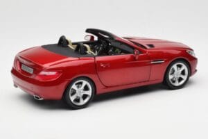 Mercedes SLK R172 Designo Zircon Röd Minichamps 1:18 B66960513 Metall — bild 3 av 8