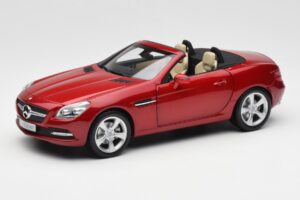 Mercedes SLK R172 Designo Zircon Röd Minichamps 1:18 B66960513