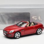 Mercedes SLK R172 Designo Zircon Röd Minichamps 1:18 B66960513 - image 8 of 8