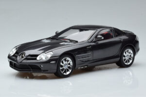 Mercedes SLR McLaren Svart CMC 1:18