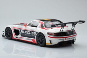 Mercedes SLS AMG GT3 Munnich Motorsport #38 M. Basseng / M. Winkelhock Champions FIA GT1 World Championship 2012 Minichamps 1 — bild 5 av 6