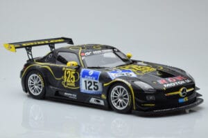 Mercedes SLS AMG GT3 Rowe Racing #125 Zehe / Bullitt / Renger / Hartung ADAC 24 Hours of Nurburgring 2013 Minichamps 1:18 151 — bild 4 av 6