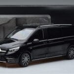 Mercedes V-Class W447 V260L Svart Mercedes 1:18 QALCN89911150 Metall - image 8 of 8
