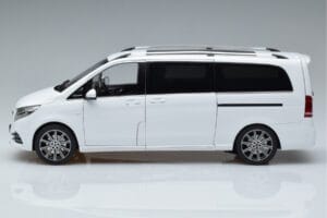 Mercedes V-Class W447 V260L Vit OEM 1:18 QALCN89911149 Metall — bild 4 av 8