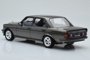 Mercedes W123 AMG 280 Grå Otto 1:18 OT750 Resin — bild 5 av 6