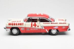 Mercury Montclair #14 B. Myers Palm Beach Winner 1956 Sun Star 1:18 5147 Metall — bild 4 av 8