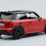 Mini Cooper S JCW F56 Röd Otto 1:18 - image 2 of 6