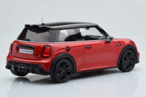 Mini Cooper S JCW F56 Röd Otto 1:18 OT984 Resin — bild 2 av 6