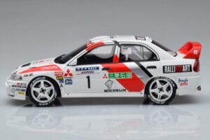 Mitsubishi Lancer Evo 4 T. Makinen / S. Harjanne Rally Catalunya 1997 Otto 1:18 OT409 Resin — bild 3 av 6