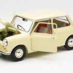 Morris Mini Minor Vit Kyosho 1:18 08964W - image 2 of 8