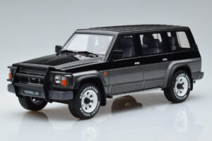 Nissan Patrol GR Y60 Grå Otto 1:18